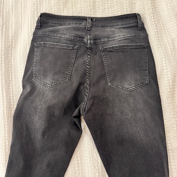 Superdown Mandy Black Denim Knee Rip Jean - 27 - Picture 5 of 7